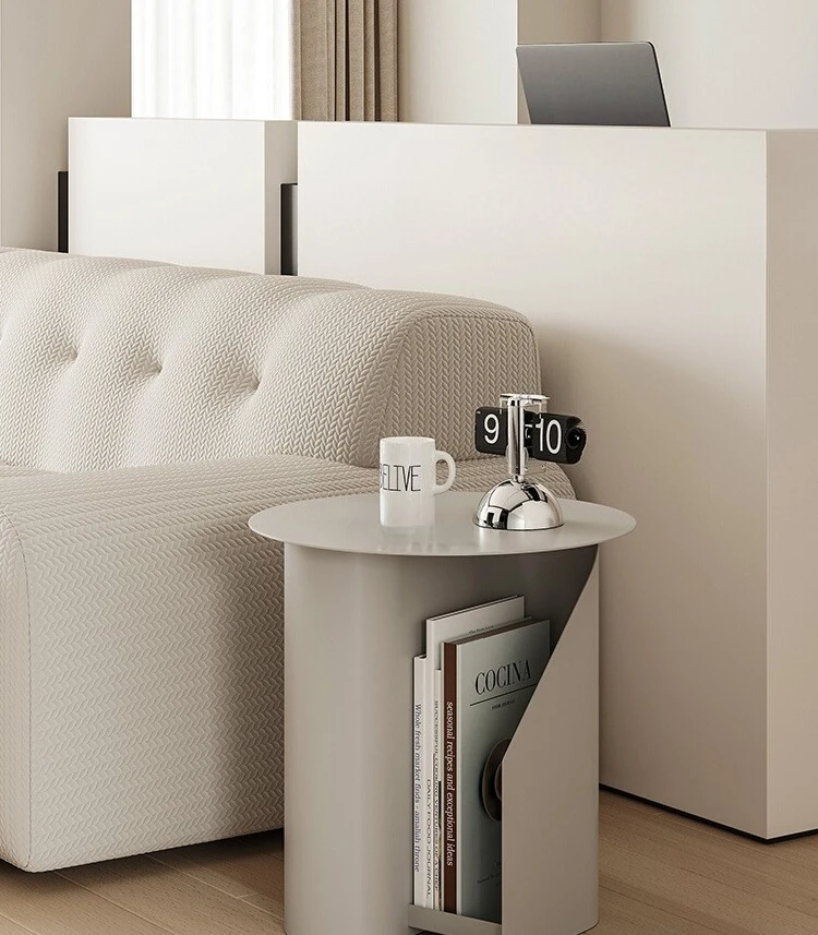 

Nordic light luxury wrought iron small coffee table simple modern bedroom bedside round sofa creative corner