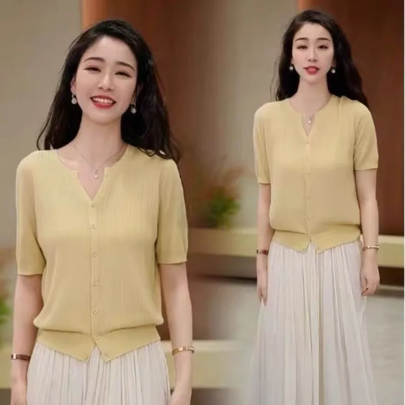 

Summer Short Sleeve V-neck Solid Loose T-shirt Office Lady Casual Fashion Simple Button Tops Thin Knitted Cardigan