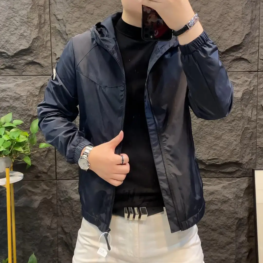 

New Men's Jaet Coat Faionable Casual Hooded Slim Fit American Sle Autumn Thin Polyester Fabric Breathable ort Length