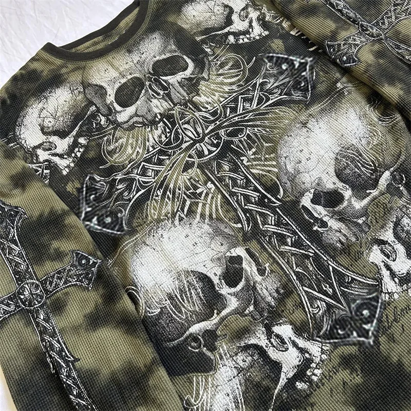 y2k Gothic Grunge Cross Skull Print T-shirt for Women Fall Long Sleeve 90s E Girl Vintage Mall Goth Pullovers Emo Alt Tops