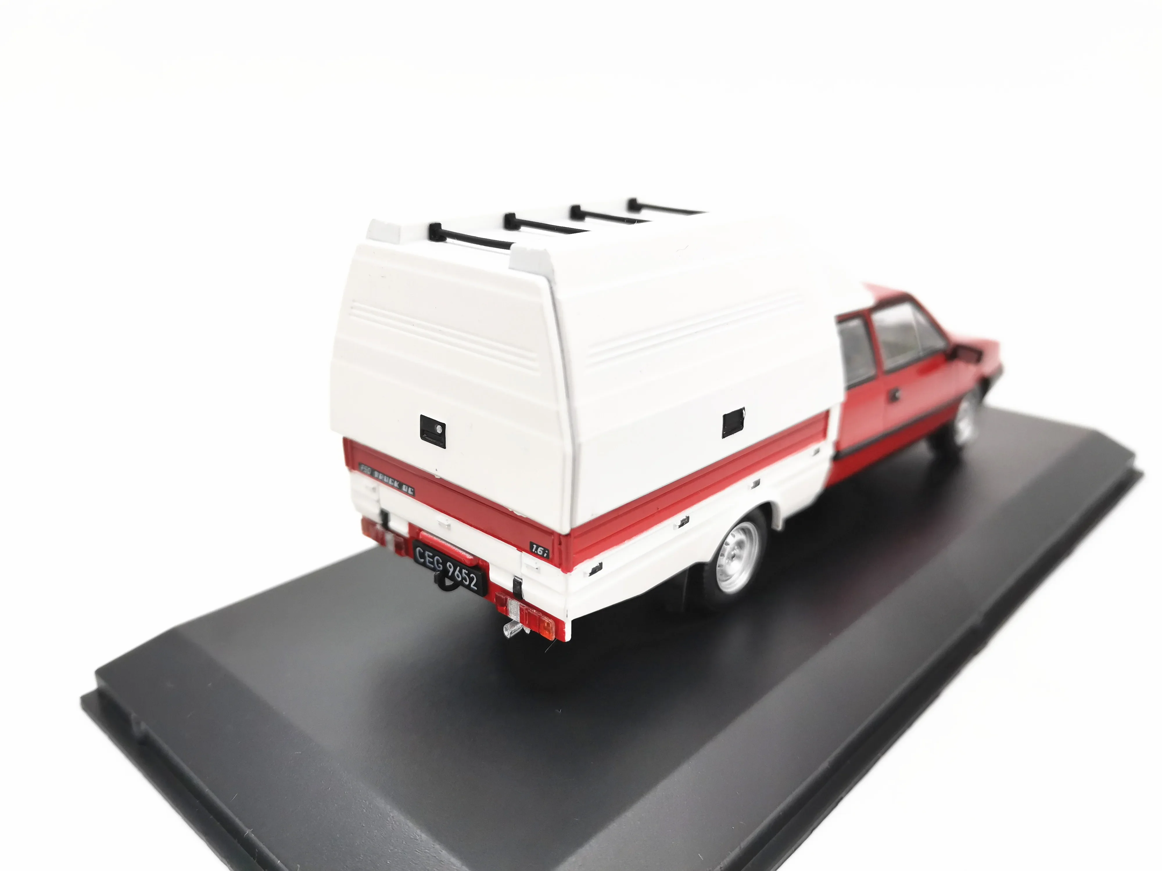 IXO 1/43 Scale FSO POLONEZ TRUCK DC Polonez RV Alloy Static Collection Car Model Holiday Gift Toy Ornament Souvenir Display