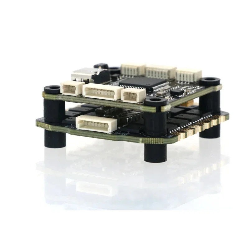 GEPRC TAKER F722 BLS 65A V2 スタック フライトコントローラー（65A 4IN1 ESC搭載）飛行データ分析・記録機能付き プラグアンドプレイ レーシングFPVドローン