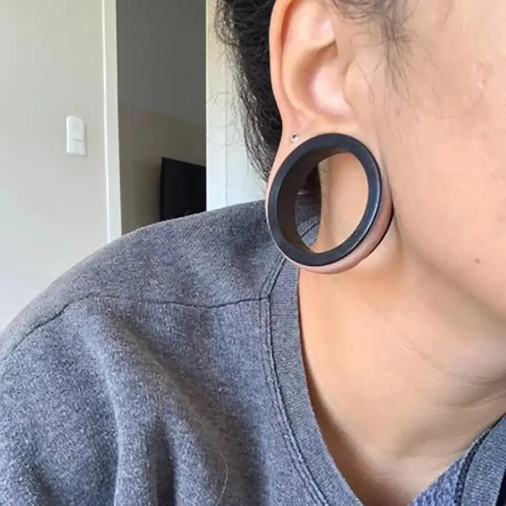 1Pair 3mm-48mm Big Size Hollow Black Silicone Flexible Double Flared Flesh Ear Tunnel Plugs Expander Stretchers Body Jewelry