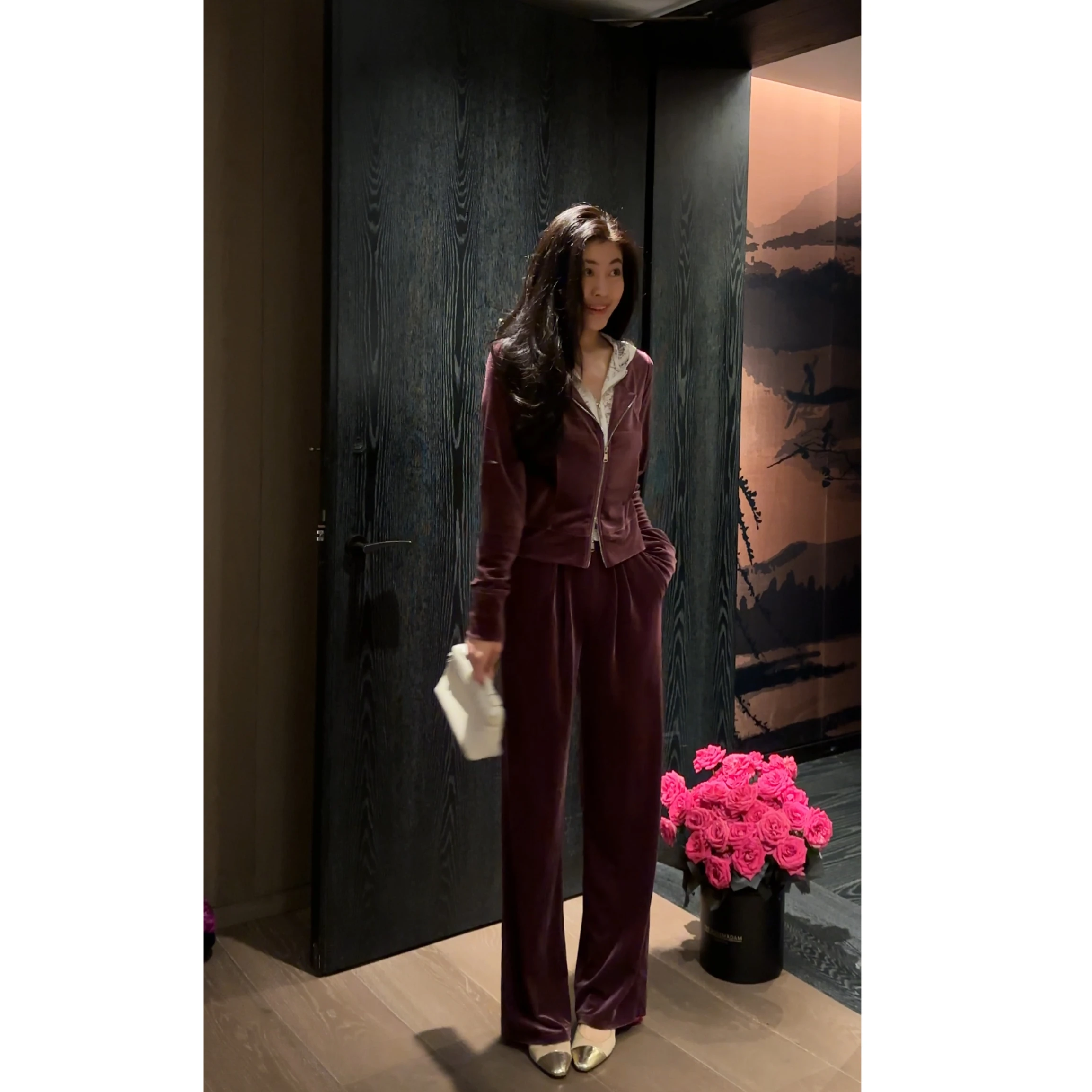 

NCOU Bla Velvet Hooded Top And Wide Leg Pants Set Autumn New Arrival Versatile Design Color Blo Ladies Faion Wear