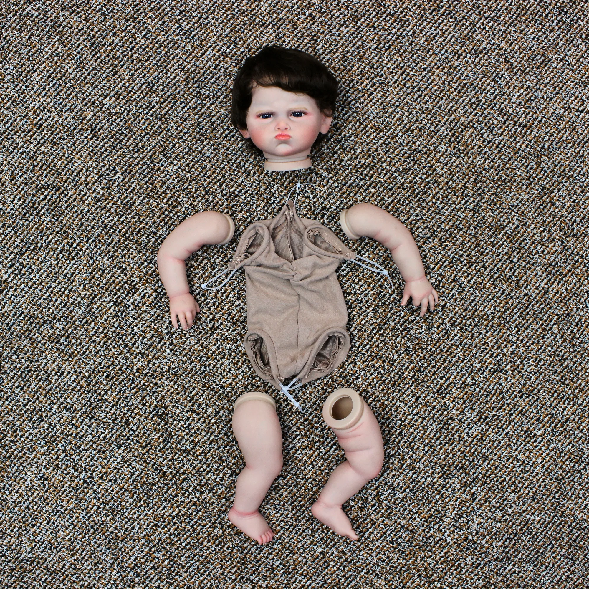 ชุดทำสี20นิ้วมาใหม่พร้อมผมที่หยั่งรากและชิ้นส่วนของตกแต่งงานปาร์ตี้ที่ยังไม่ได้ประกอบพร้อมเส้นเลือดที่มองเห็นได้เหมือนจริงตุ๊กตาเด็กวัยหัดเดินที่เกิดใหม่