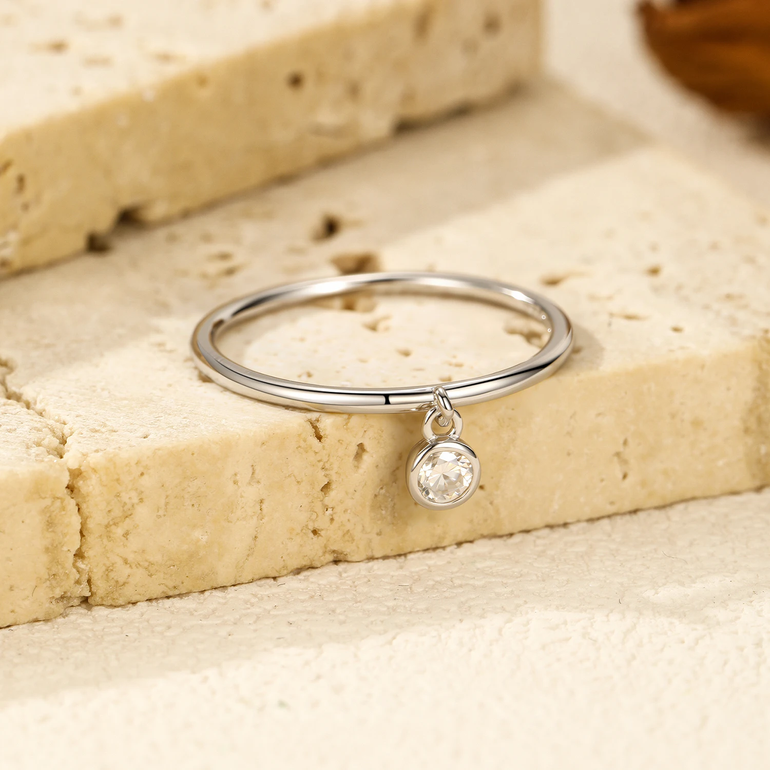 Women's MODIAN D Color Round Moissanite Ring, Wedding Gift