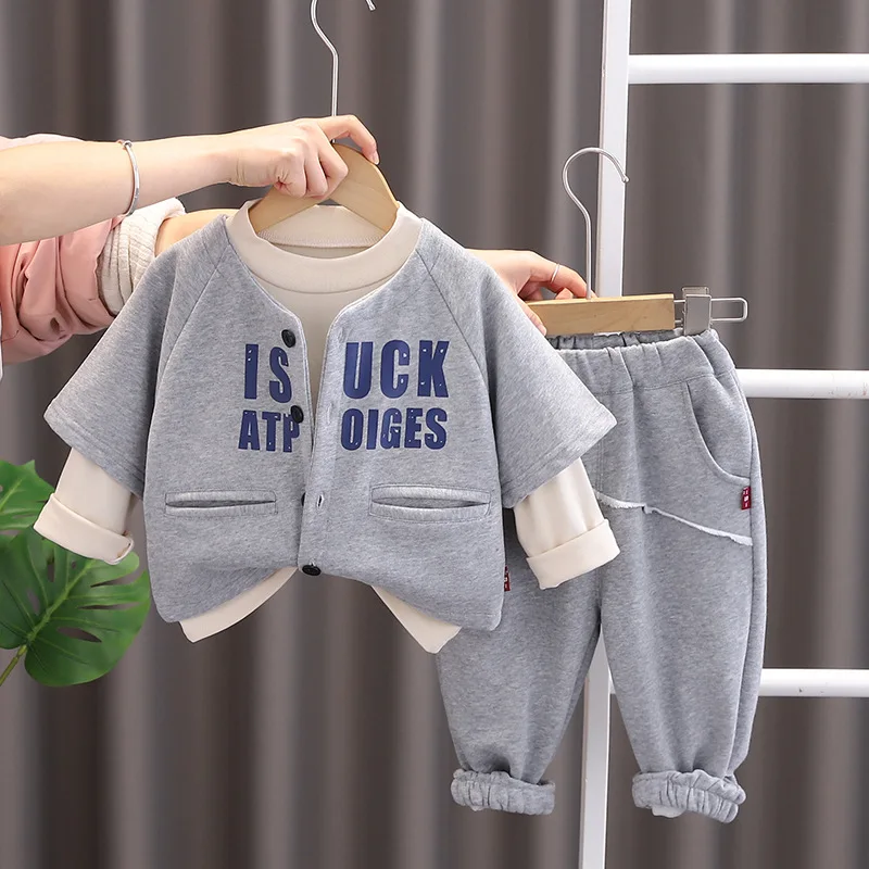 Baby Spring Tracksuit 2024 New Casual Letter Vest + T-shirts + Pants Three Piece Boy Sport Suit Children Clothes Boys Outfit Set