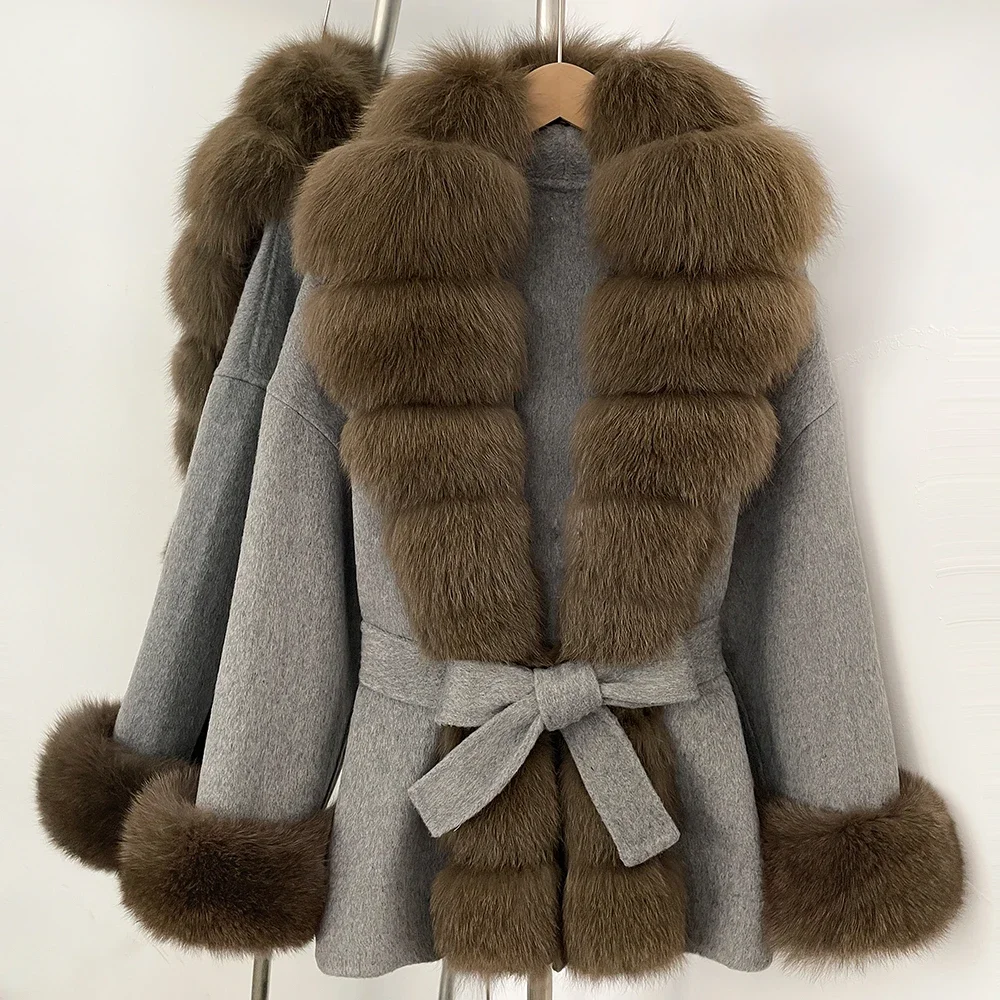 سترة صوف من الفرو الحقيقي سترة من الفرو الواقعي للنساء أصفاد من فراء الثعلب الطبيعي ملابس شتوية أنيقة مع حزام معطف صوفي