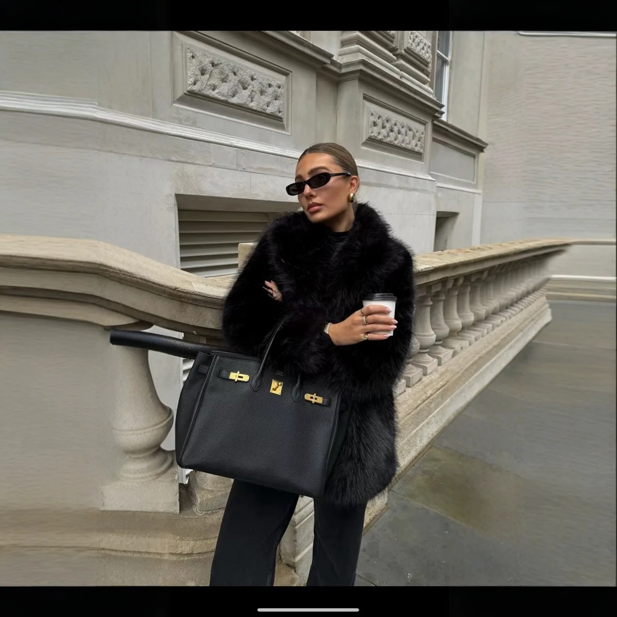 

Winter Women's Eco Fur Coat White Black Faux Plush Mink Fur Jacket For Female Elegant Warm Short Lady Faux Fur Coat