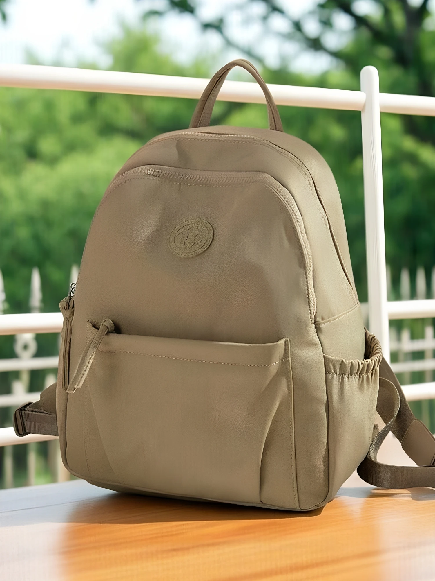 sac-a-dos-decontracte-pour-femme-grande-capacite-en-tissu-oxford-impermeable-sac-de-voyage-leger-petit-sac-a-dos-pour-usage-quotidien