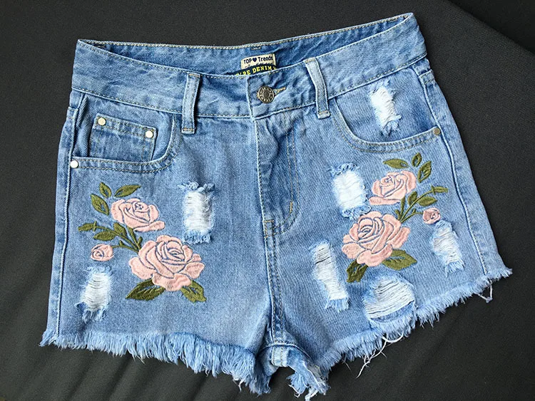 

High Quality Summer Embroidery Flower Pattern Oversized Denim Shorts for Women Hip-hop Street Casual Versatile Sports Shorts