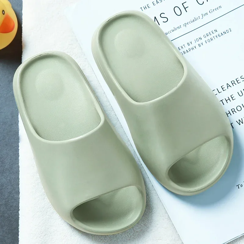 Slippers For Four Season Girls Boys Baby Mini Beach Designer Fur Slides Sandal Flat Pool Water EVA Home Shoes For Kids Toddler