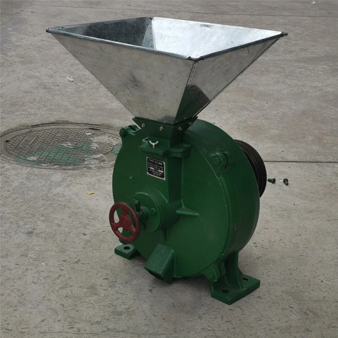 F4425 Wheat Mill Wheat Bran Separation Electric Pulverizer Grinder