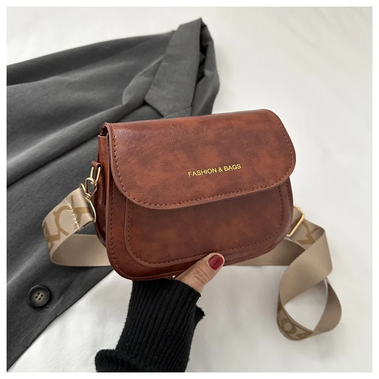 

2025 Fall Solid Color Shoulder Bag Womens Vintage Square Crossbody Purse Minimalist Casual Office Bag