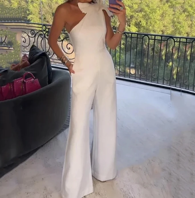 

Fashionable and Sexy New Product with Sloping Shoulder Collar and Waistband, Monochromatic Wide Leg Jumpsuit for Famous Women