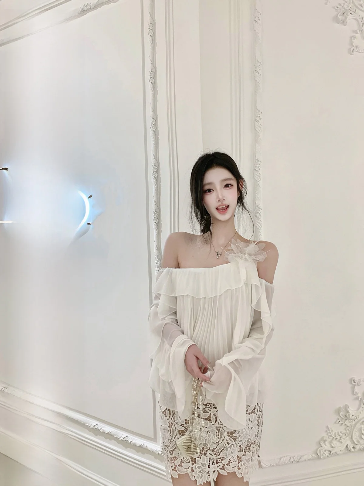 

Женская футболка с коротким рукавом и открытыми плечами в повседневном стиле, с рукавами-колокол, коллекция Hotdog Spicy Pure Desire, новинка весна-лето