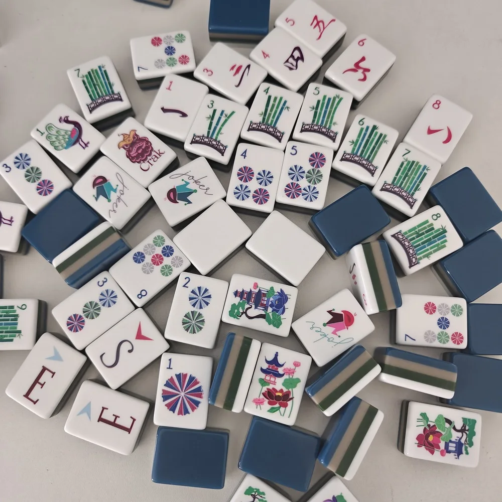 Hot Selling Navy Blue American Mahjong Set 160 Acrylic Mah Jongg Portable Mahjong Game Tiles Travel Family Party Surprise Gifts