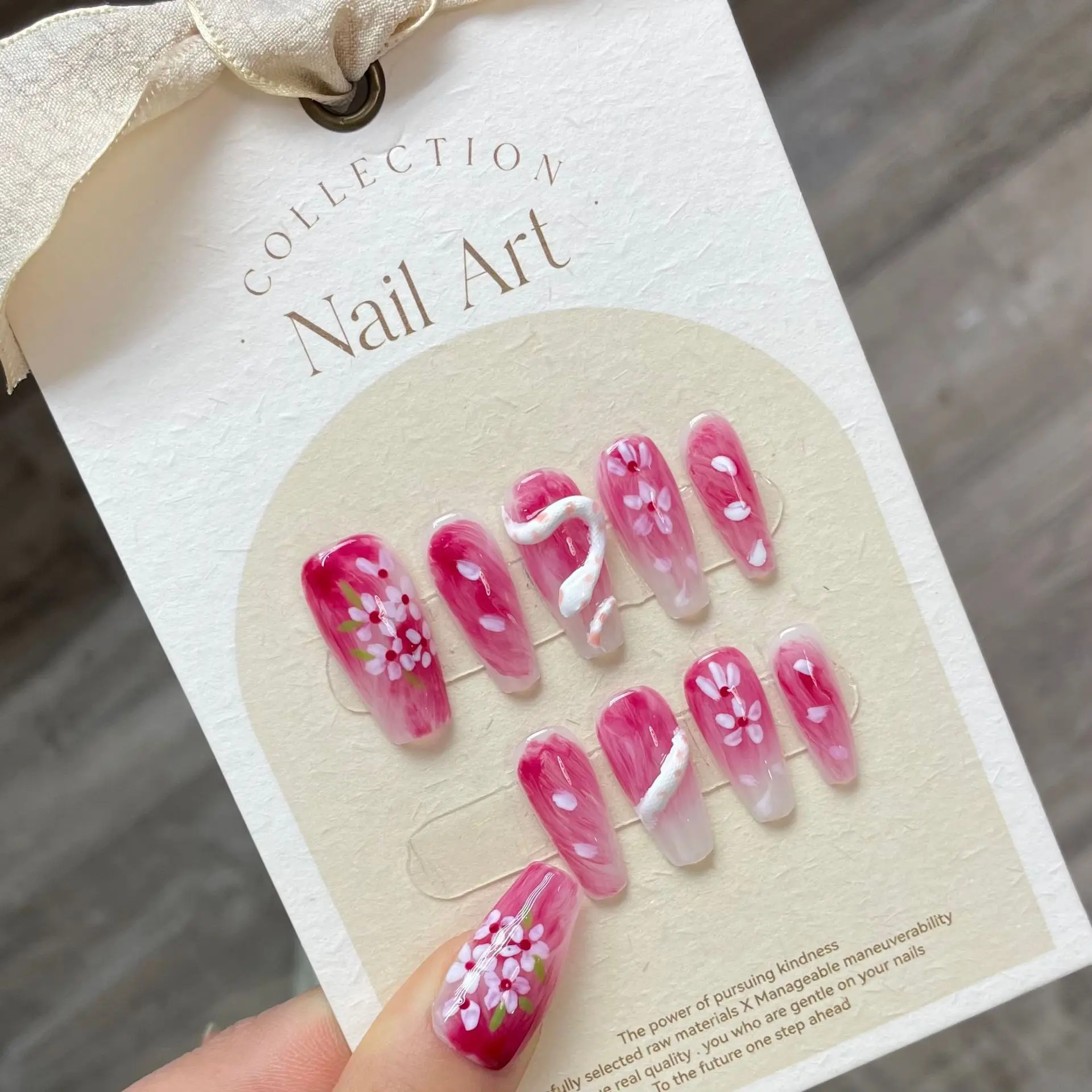 

Handmade pink Press on Nails Snake Shape Design Reusable Adhesive False Nails Full Cover Nail Tips Artificial Manicure