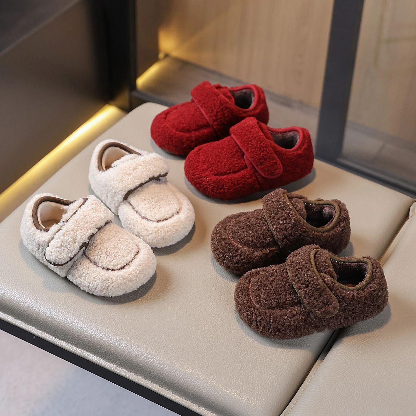 

Классическая зимняя детская обувь, теплая плюшевая хлопковая обувь для девочек, модная универсальная детская повседневная уличная обувь на плоской подошве, простая обувь с круглым носком