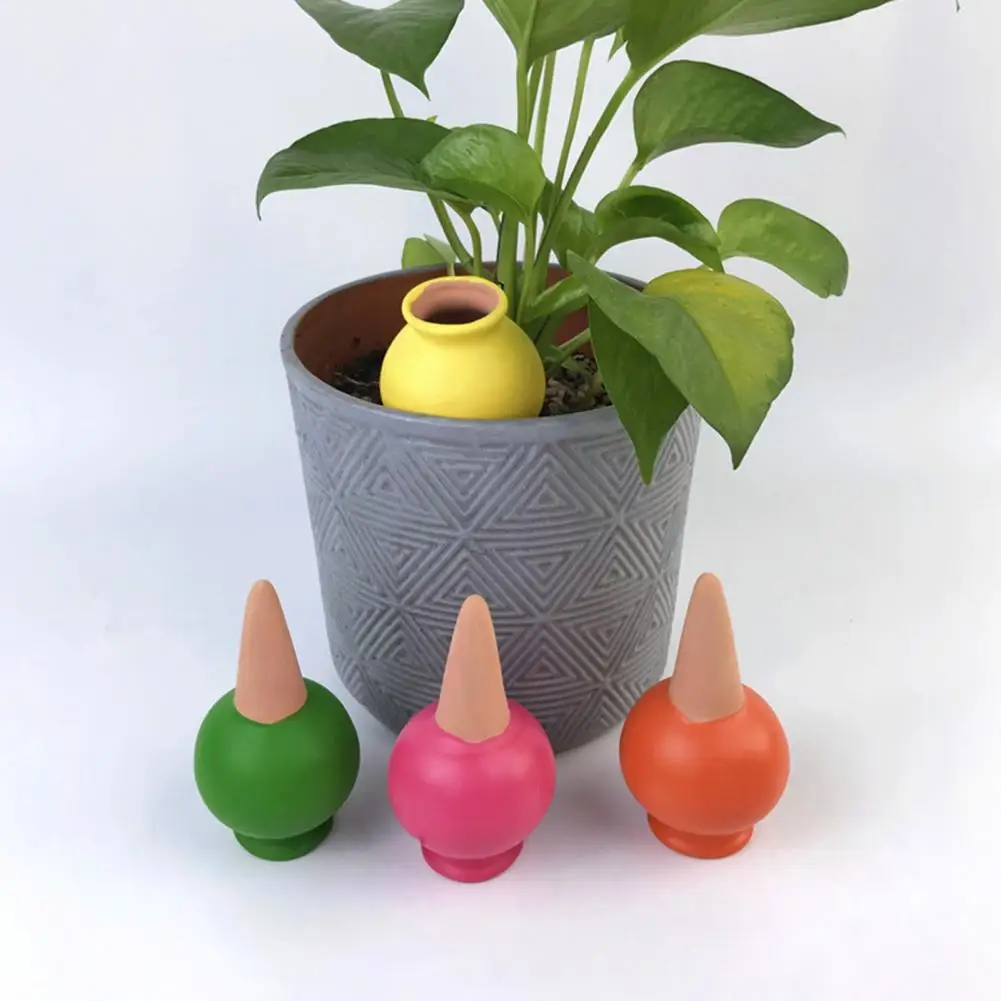 Long-lasting Self-watering Inserts 4 Pcs Self-watering Plant Stakes Clay Drip Irrigators for Indoor Outdoor Plants Automatic