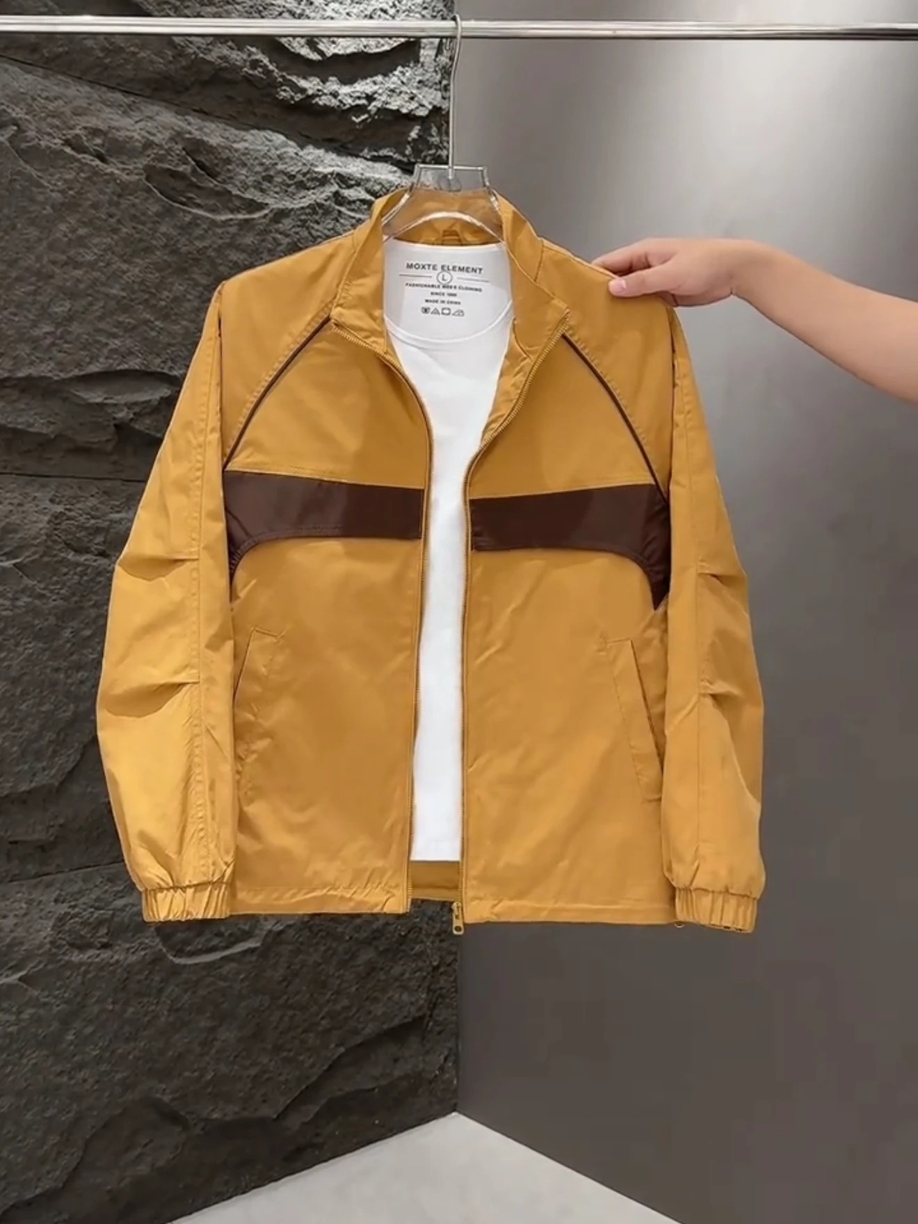 

Новая осенняя мужская куртка свободного кроя с воротником-стойкой, модная, в стиле колор-блок, ветрозащитная, повседневная верхняя одежда из полиэфирного волокна