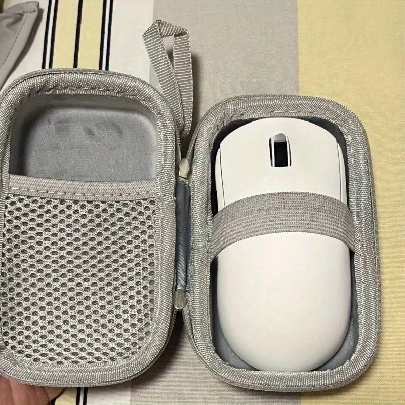 Technology Storage Bag with Multiple Compartments And Zipper Closure - Lightweight And Durable Travel Case Suitable for Devices