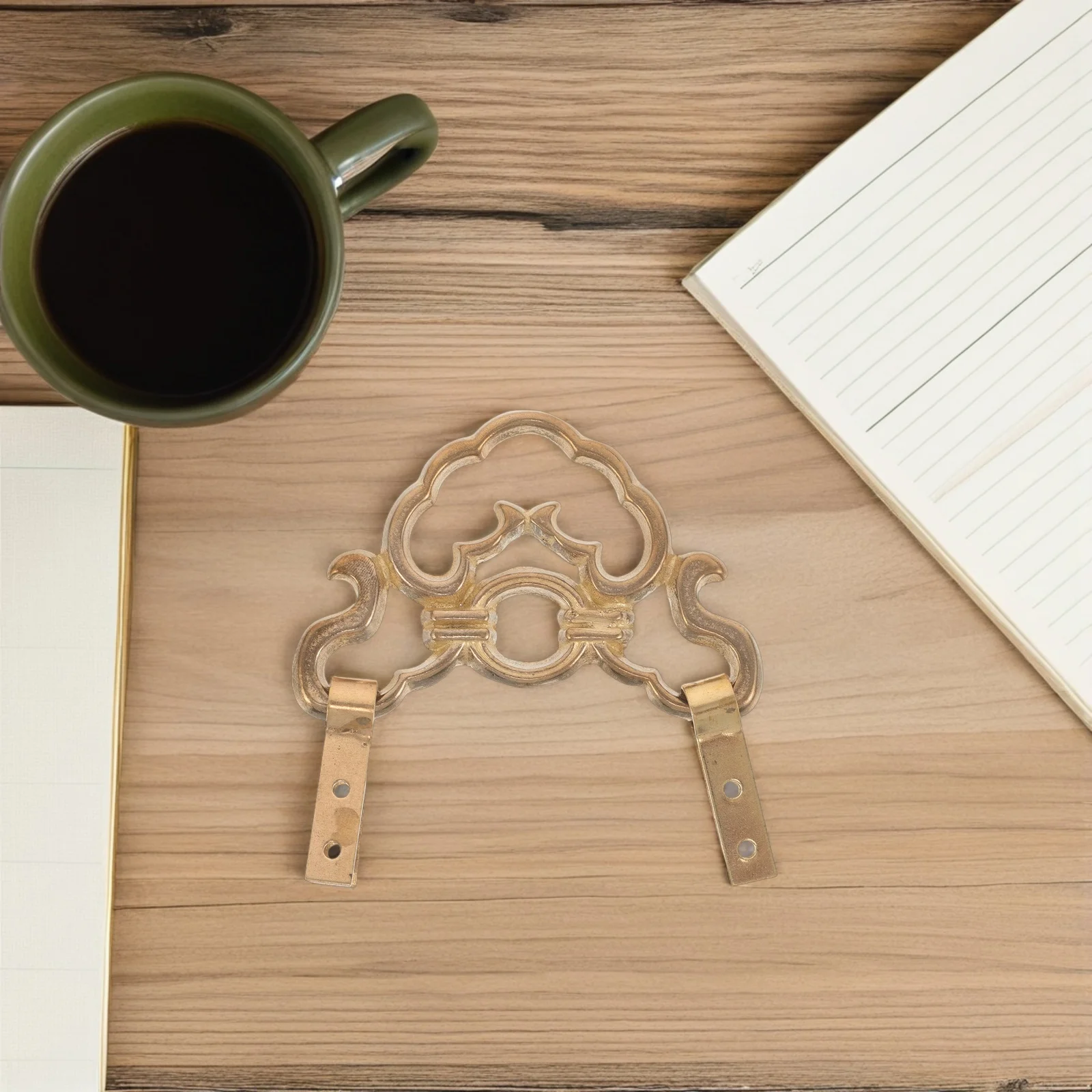 

5Pcs Chinese Style Vintage Brass Picture Frame Hooks Copper Finish Wall Mount Hangers for Artwork Mirrors Plaques