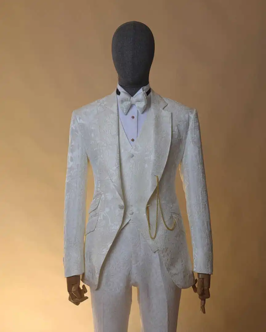 Modello da sposa Abito da uomo Abbigliamento da lavoro Abiti su misura 3 pezzi Cappotto Gilet Pantaloni Groomsman Occasioni formali Taglie forti Personalizzato