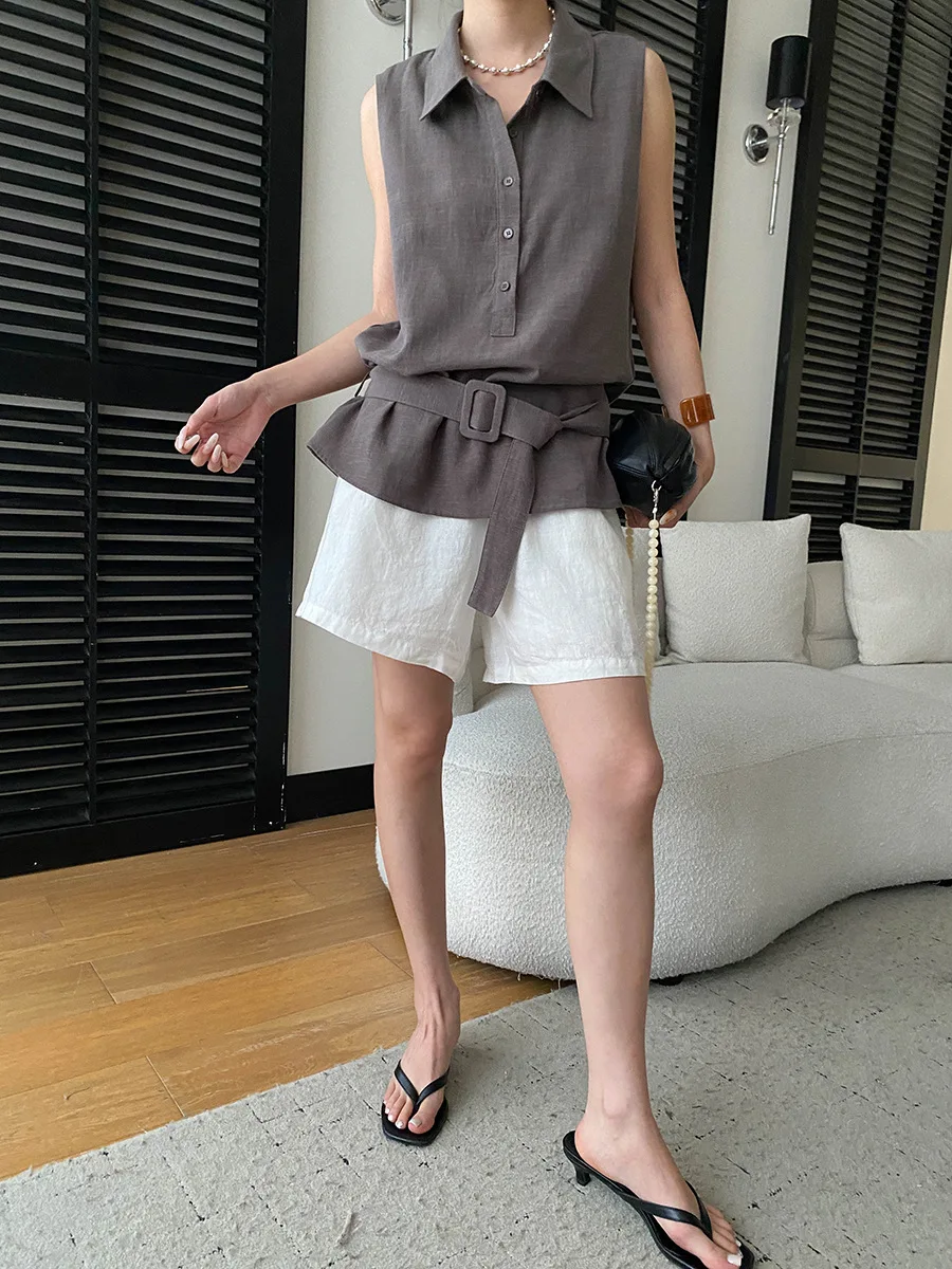 Sommerliches Damen-Tanktop mit einfarbigem Kragen und lockerem Schnitt am Bund – Detail 12