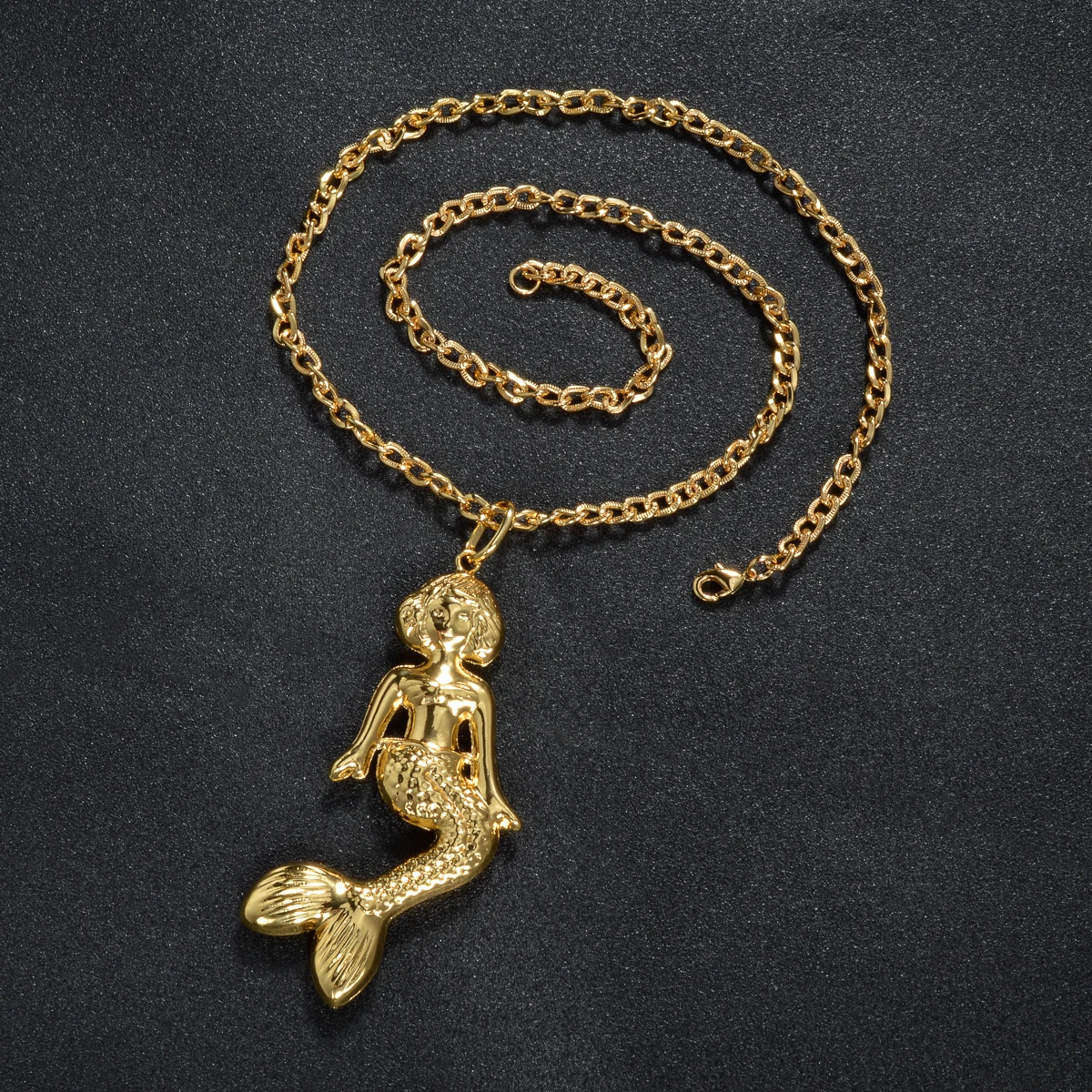 Fashionable Mermaid Women\'s Pendant Necklace With Hip-Hop Punk Style Suitable for Daily Wear Parties gGving Friends Jewelry Gift