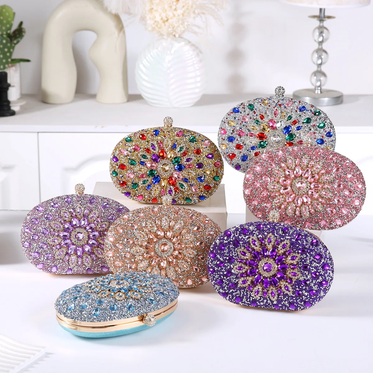 

New Luxury Full Diamond Sunflower Diamond Goose Egg Hand Little Lady Dinner Clutch Cheongsam Dress Pochette Soirée Femme Mariage