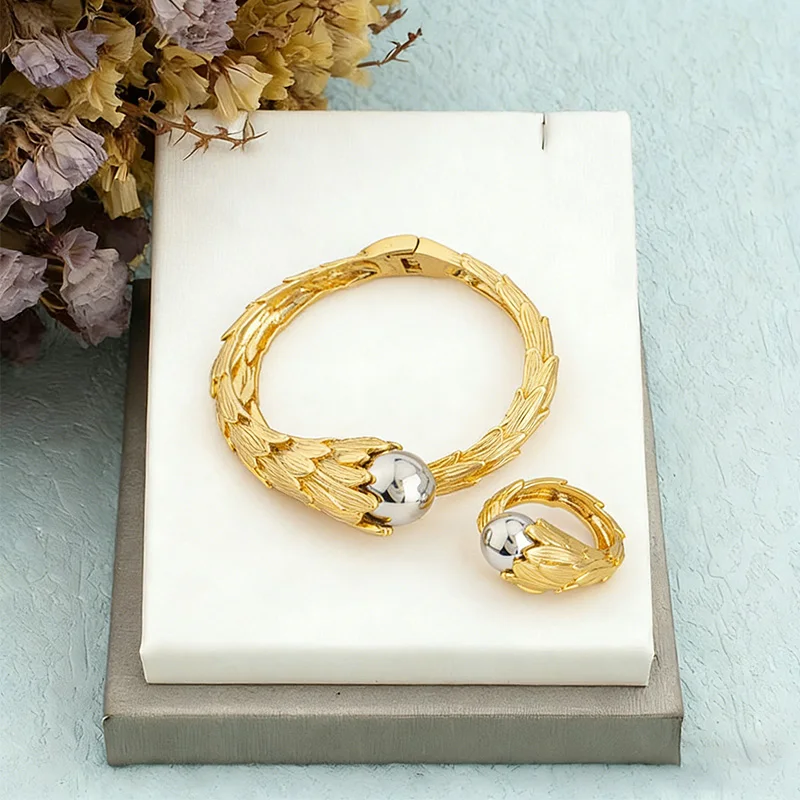 

Ladies Bracelet Plated Design Zircon Bangle and Ring Dubai Fashion Jewelry Nigeria Popular Wedding Party Favors