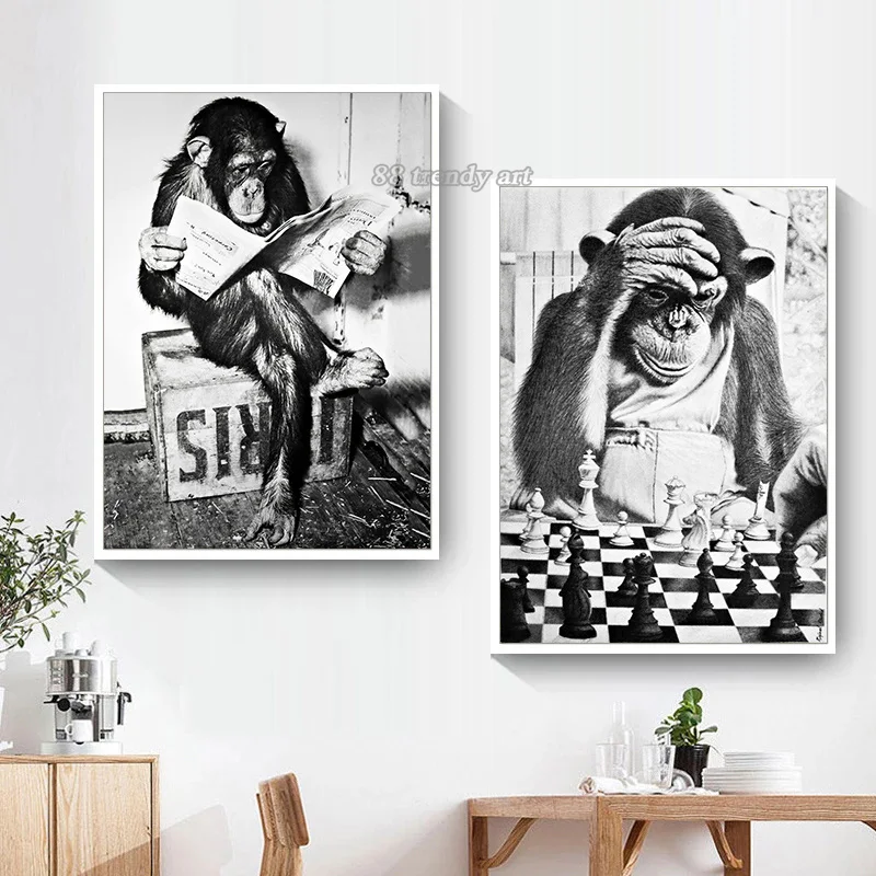 Old Black White Funny Photographic Canvas Wall Art Pictures Monkey Read Newspaper Canvas Poster Alpaca Giraffe In A Texi Mural