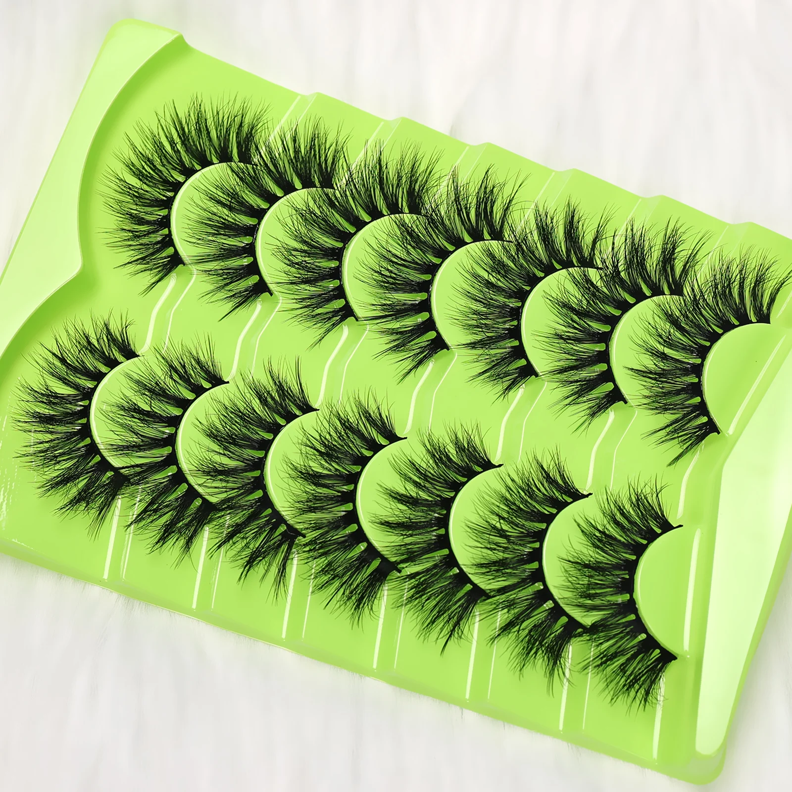 ขนตาปลอมฟู 7 คู่ - ขนตาปลอมแบบโค้งงอน หนา งอนเด้ง ใช้ซ้ำได้ ติดง่าย เหมาะสำหรับผู้หญิง แต่งหน้าในชีวิตประจำวัน งานปาร์ตี้ และเดท