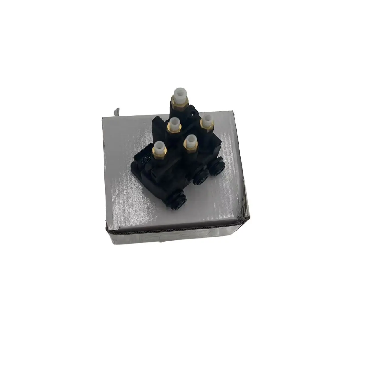 Air Suspension Compressor Valve Solenoid Valve Block for La nd Rov er LR070246 LR113342 LR037082