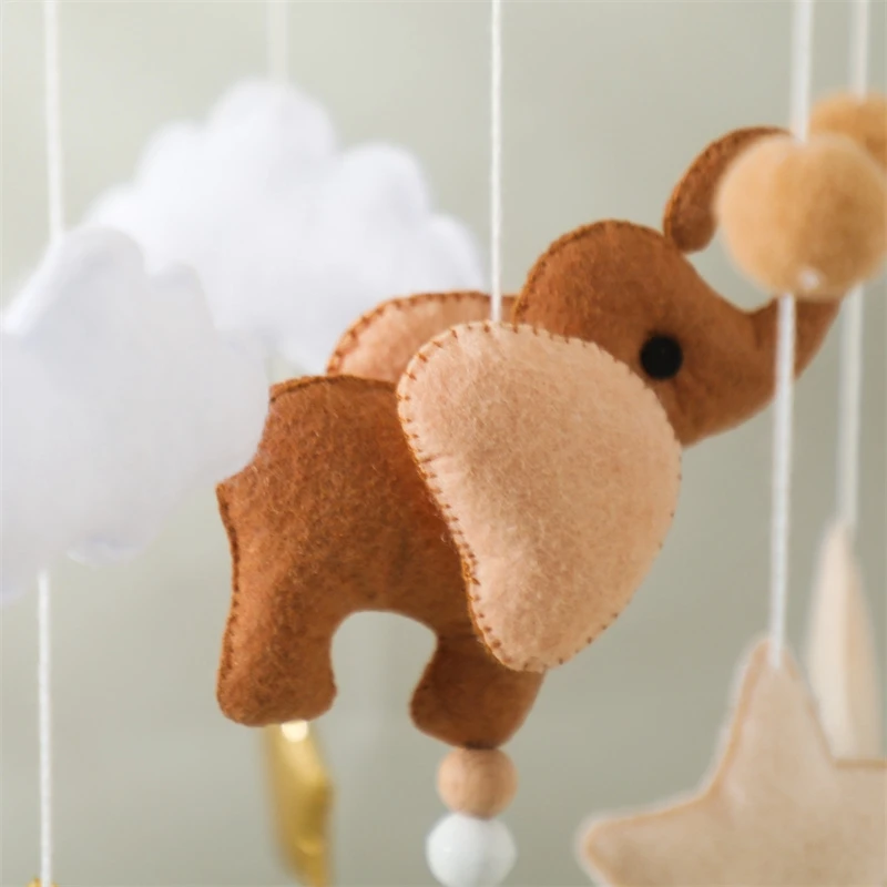 Baby Wooden Rattles Bed Bell Soft Felt Cartoon Elephant Cloudy Star Hanging Bed Bell Mobile Crib Montessori Education Toys