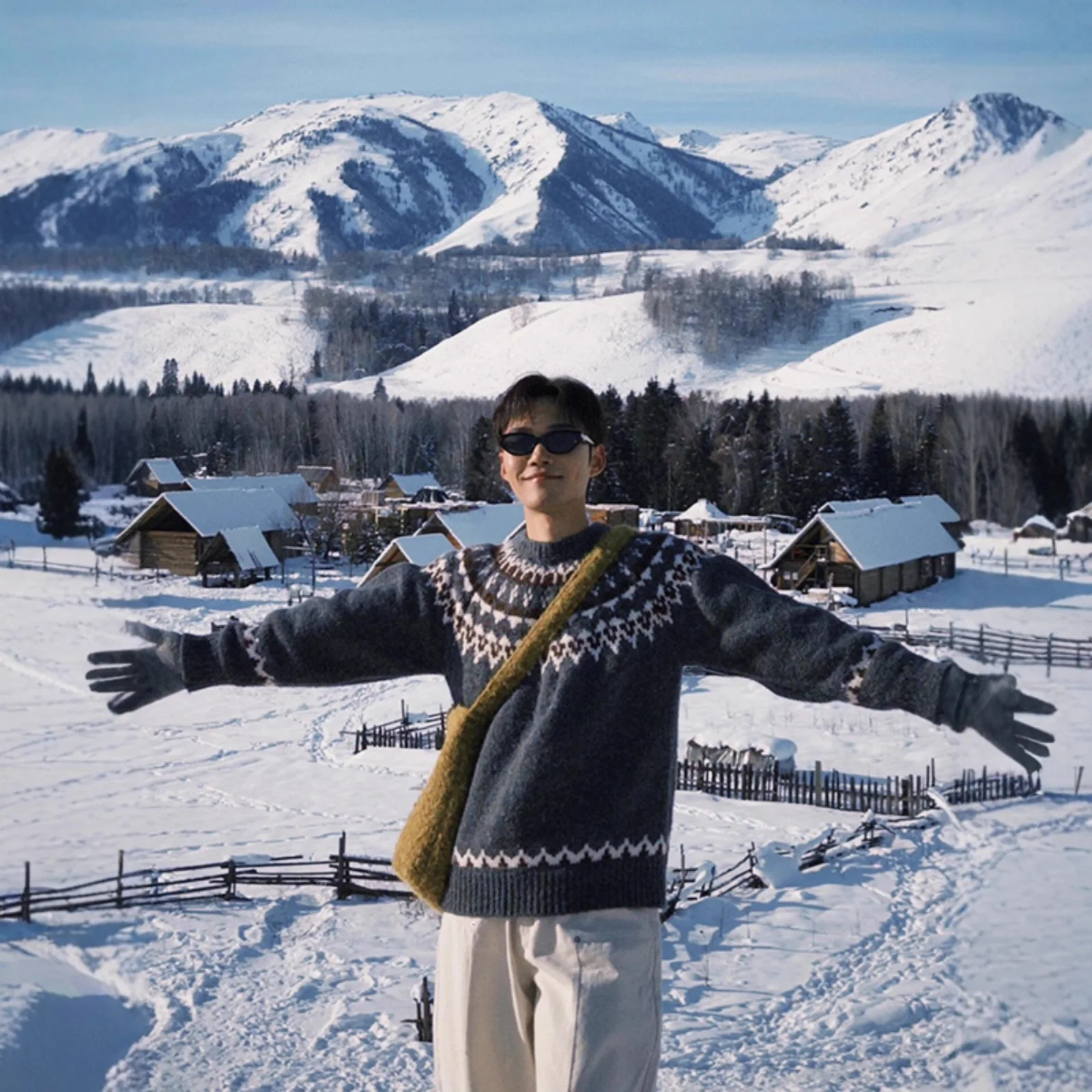 

2025 New Autumn Fashion Sweaters for Men Autumn and Winter Jacquard Sweaters Christmas Lazy Tops Boutique Clothing Simple Style