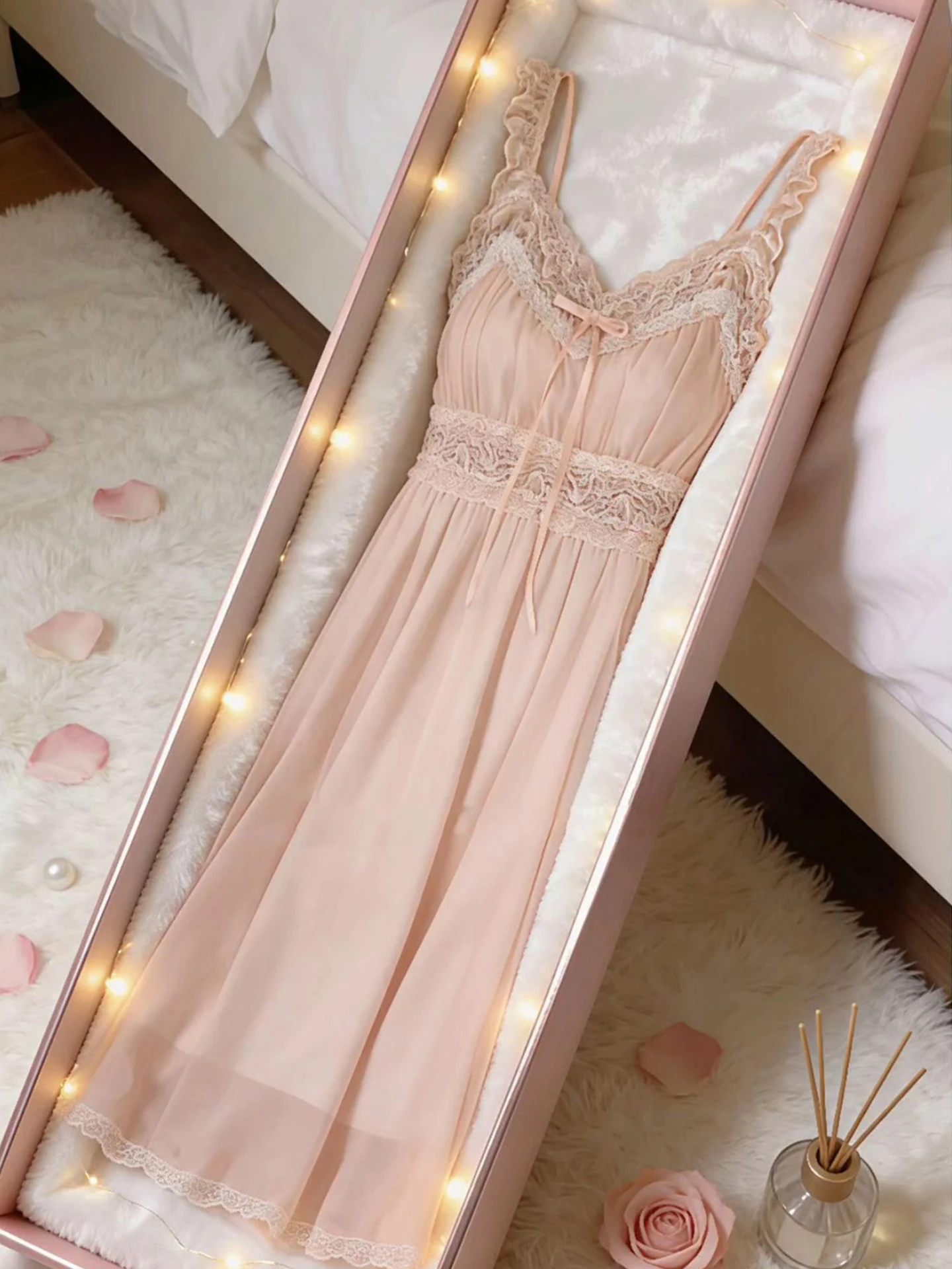 robe-de-nuit-en-maille-a-dentelle-style-princesse-pour-femme-nouvelle-collection-ete-avec-nœud-vetements-d'interieur-pouvant-etre-portes-a-l'exterieur