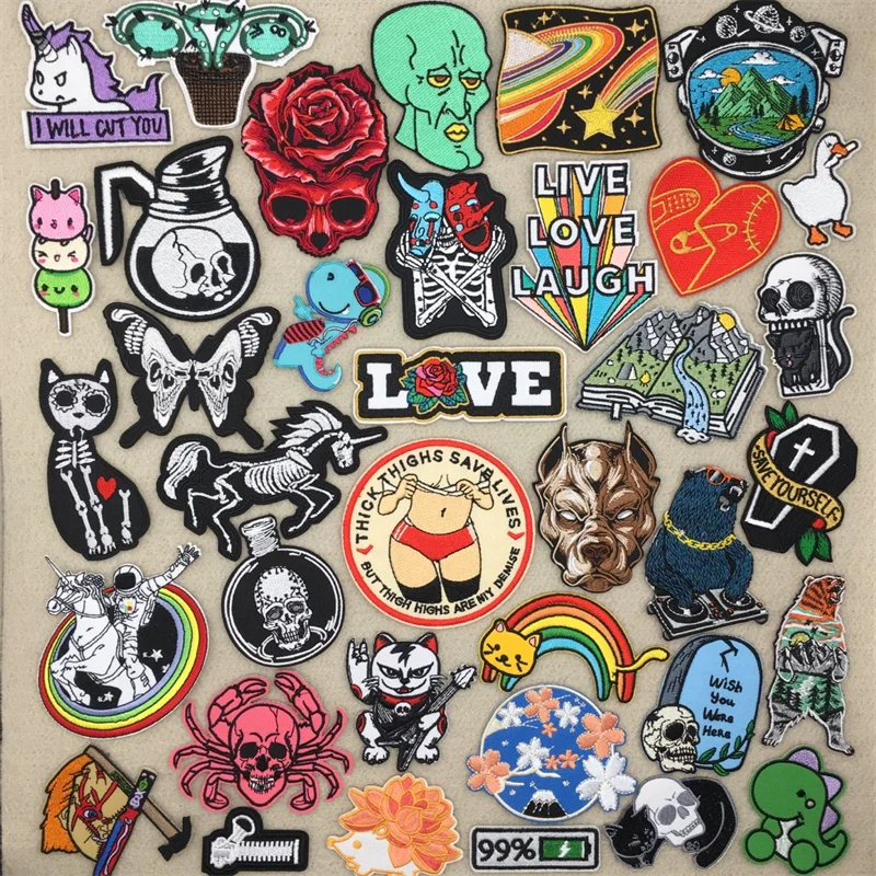 Rock&Roll Embroidered Patches on Clothes Stripes Ironing Sewing Stickers Punk Skull Cartoon DIY Clothing Thermoadhesive Patches