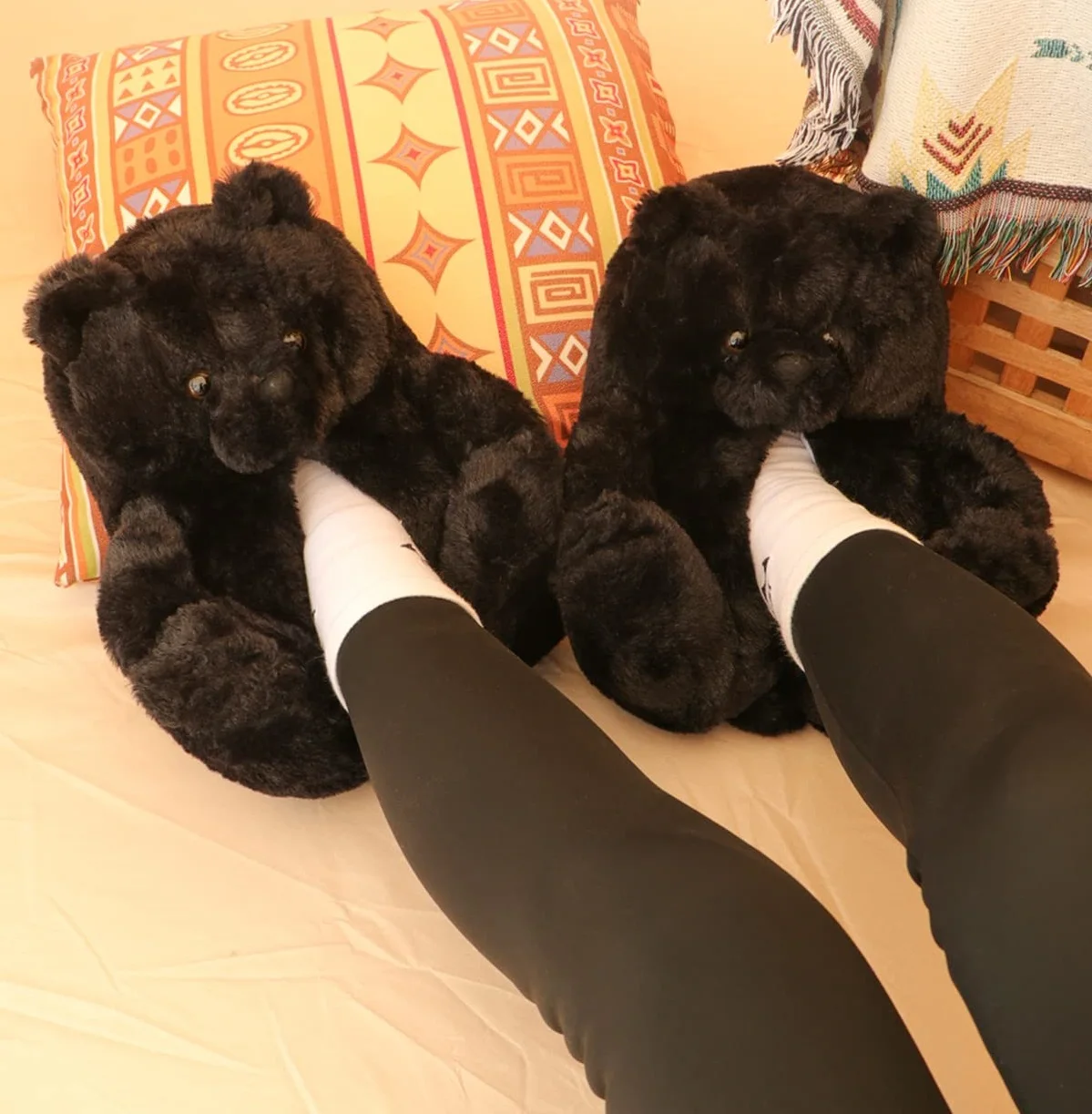 Rainbow colorful Bear Slippers Home Women Indoor Slip-On Animal Fur Shoes Full Wrap Girls Designer Fluffy Flip Flops Shoes