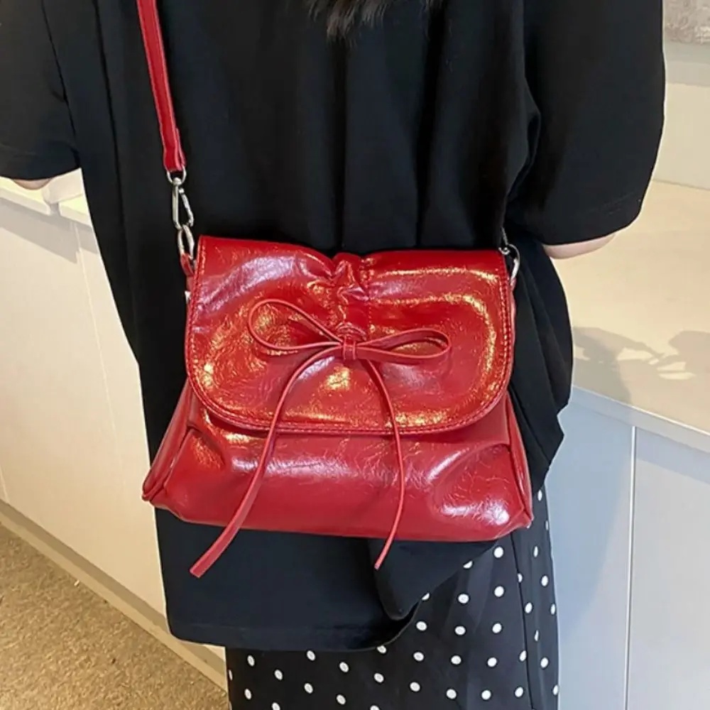 

Luxury French Style Bowknot Underarm Bag Commuting Casual Y2K Bow Shoulder Bag Elegant Pleated Leather Crossbody Bag Travel