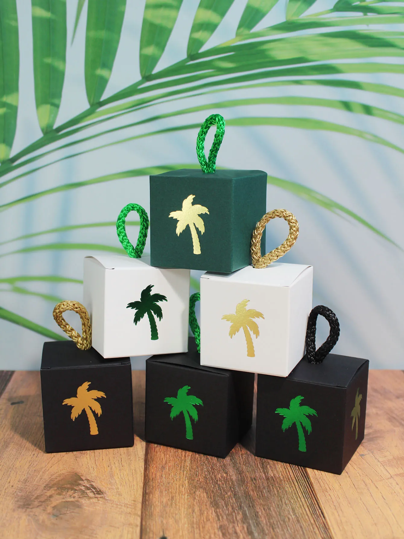 Small box Coconut Palm Tree Candy Boxes  Gift Boxes  Party Decoration Supplies Birthday Wedding Give The Party a Unique Flavor ﻿