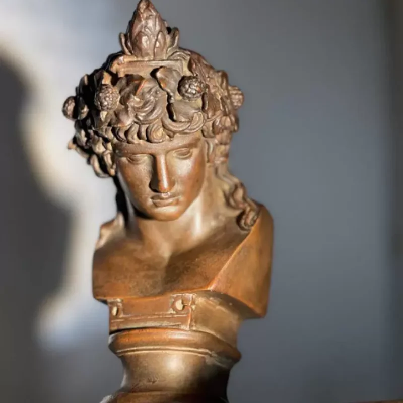 buste-de-dionysos-grec-classique-sculpture-vintage-du-dieu-helleniste-elegante-piece-centrale-de-table-et-decoration-de-bureau-a-domicile
