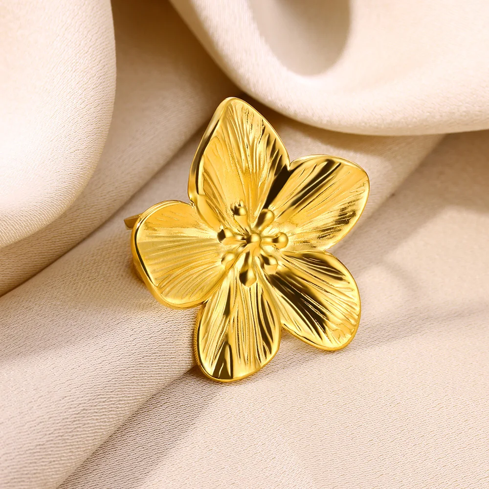 Elegant Stainless Steel Big Bloom Flower Rings For Women Gold Color New Style Open Rings Finger Jewelry Wedding Her Gift Punk