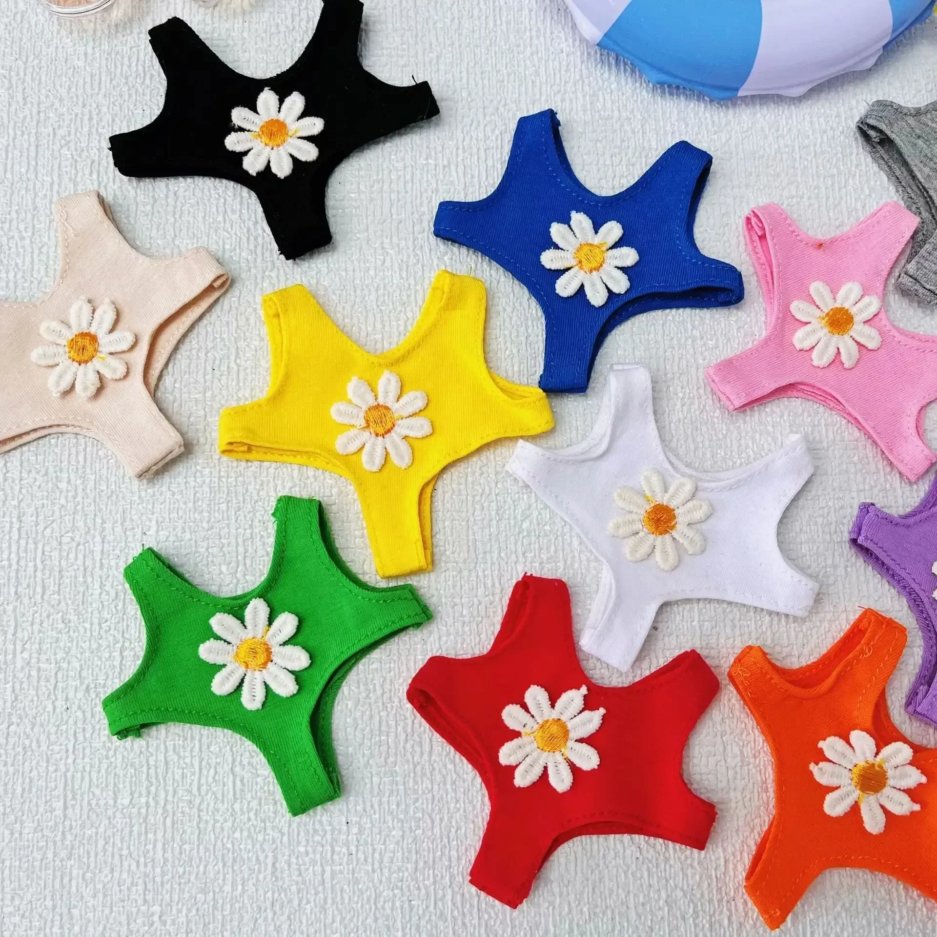 labubu kleding Zomer Daisy zwemkleding in verschillende kleuren en parelkettingen, modieus en trendy (geen poppen)