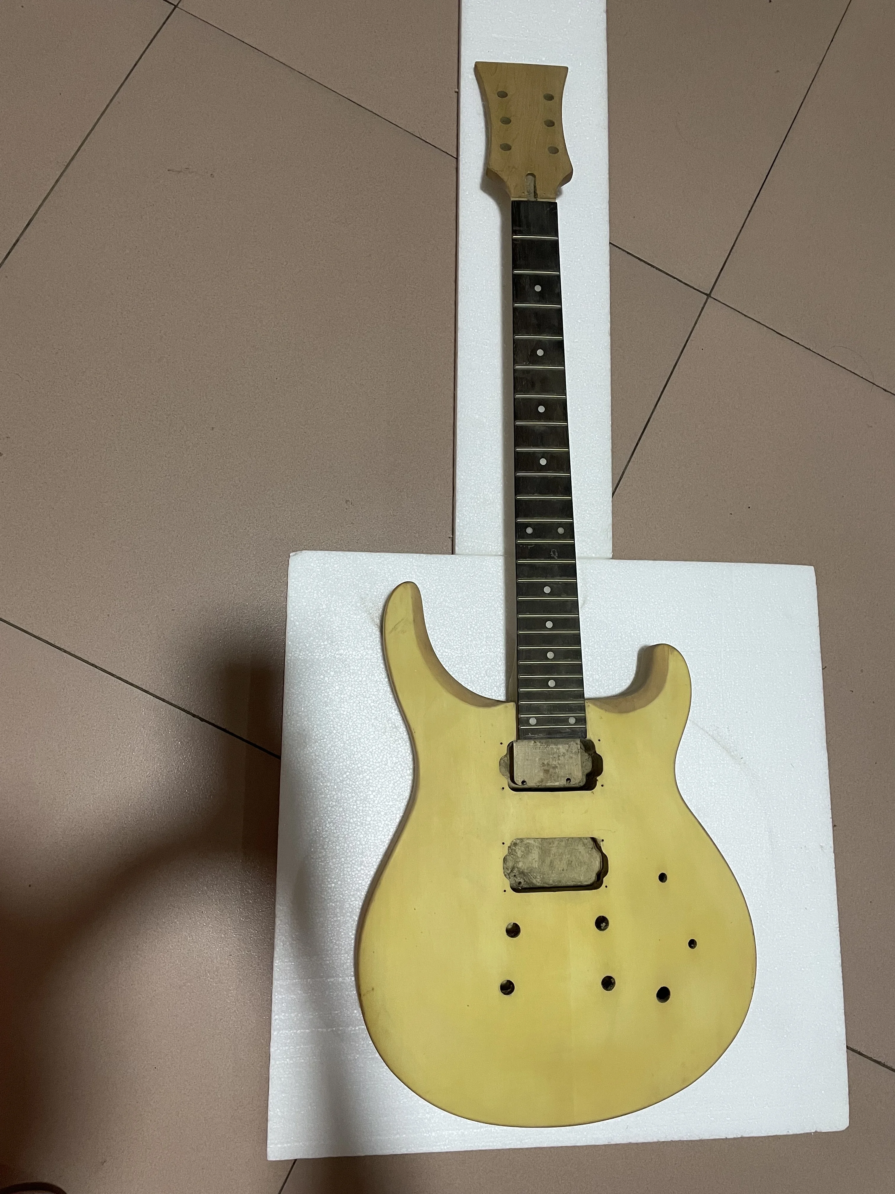 Unfinished Electric Guitar Kit, Neck and Body, Undyed Luthier DIY Parts, Semi-finished Guitar Kit, Essencial Color Only One