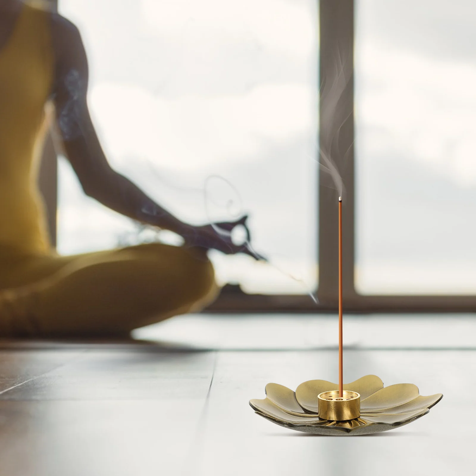 

1 Set Golden Flower Incense Holder Alloy Tray Desktop Decor Vintage Style Aromatherapy Plate For Home Office Hotel Incense Tray