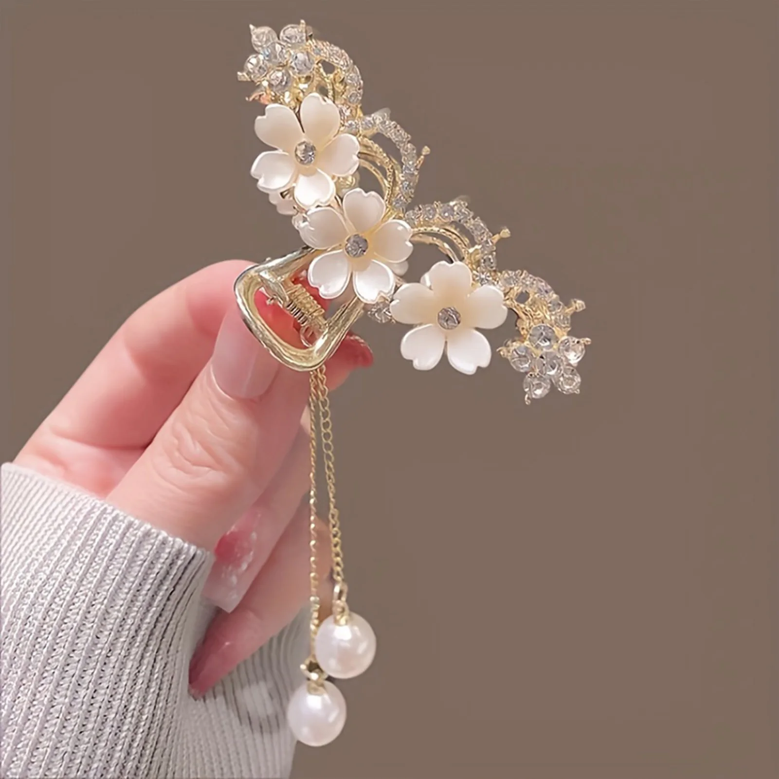 Fashion Hair Clip Elegant Exqusite Crystal Flower Pearl Tassel Hair Claws For Women Girls Party Ponytail Hair Accessories