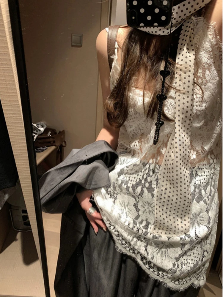 Sexy losse V-Ne damestanktop met kanten rand uitgeholde binnenkleding bovenkleding wit bloemenborduurwerk pendelen sle lente