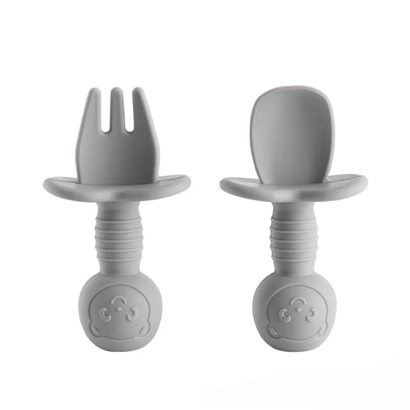 طقم شوكة ملعقة سيليكون مكون من قطعتين، أدوات مائدة لتدريب أغذية الأطفال سهلة التعامل، غير قابلة للتمثيل لتغذية الأطفال